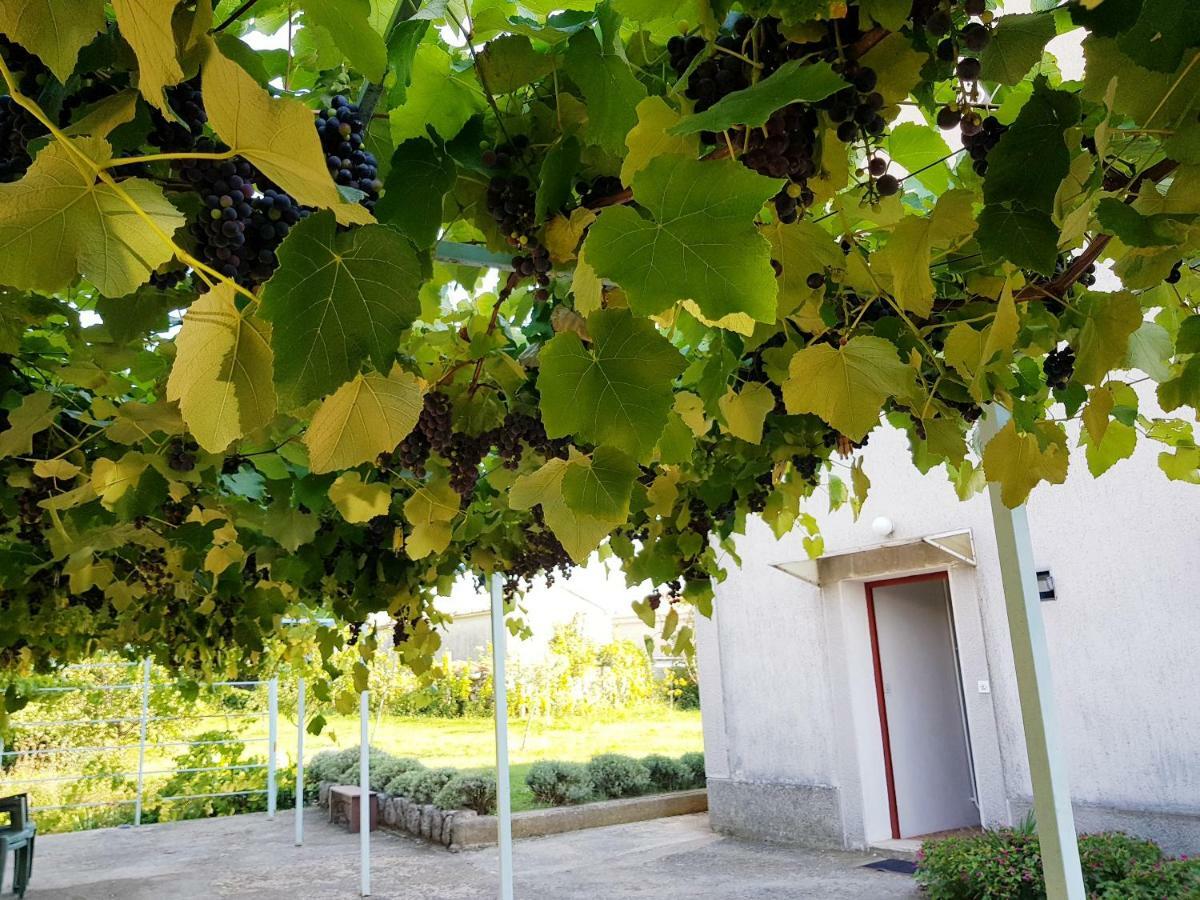 Apartmani Subašić Rubesi Bagian luar foto
